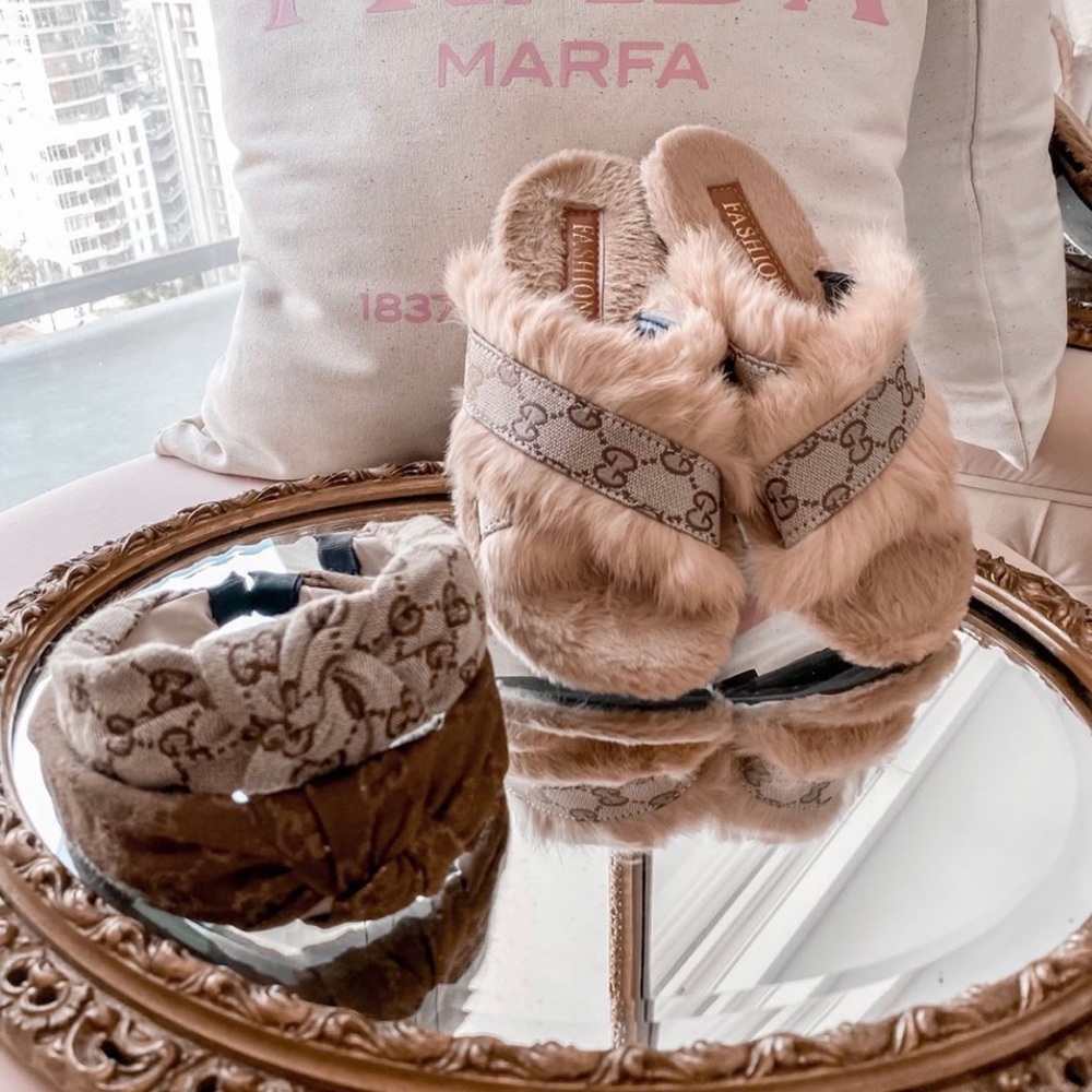 GG slippers 🎁 - Picture 3 of 4